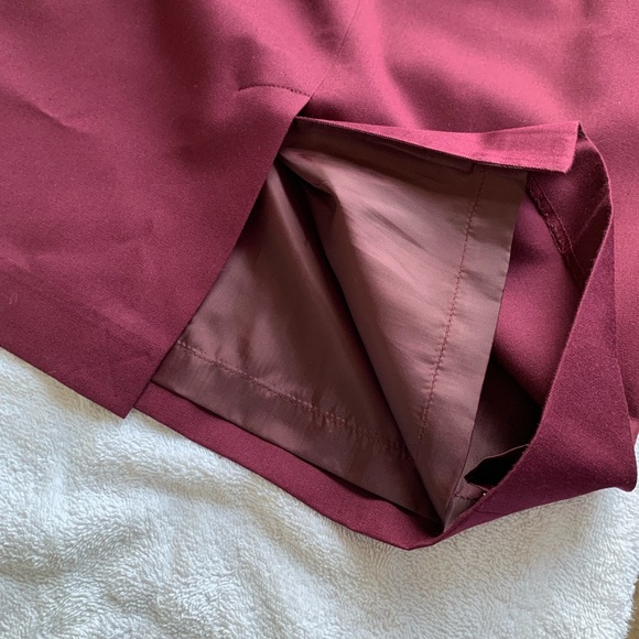 EUC- Adolfo Studio Fully lined Blazer(Sz 8) and Skirt (Sz 6) Suit. - Picture 7 of 7